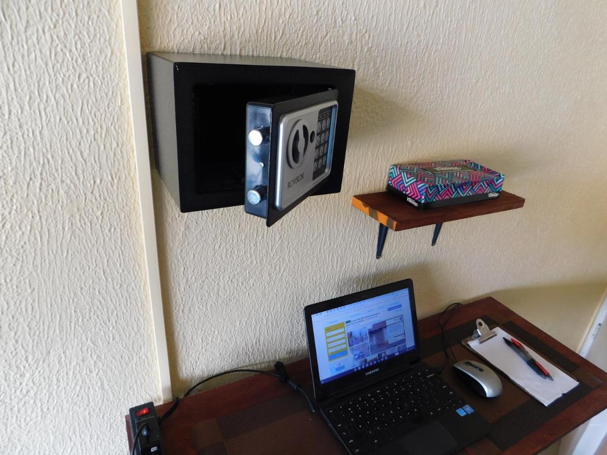 יקו Condo Villa B27 Sleeps Five People - B28 Sleeps Six People - Price Includes Housekeeping Fees Not Taxes - Very Close To The Pool And Beach! מראה חיצוני תמונה
