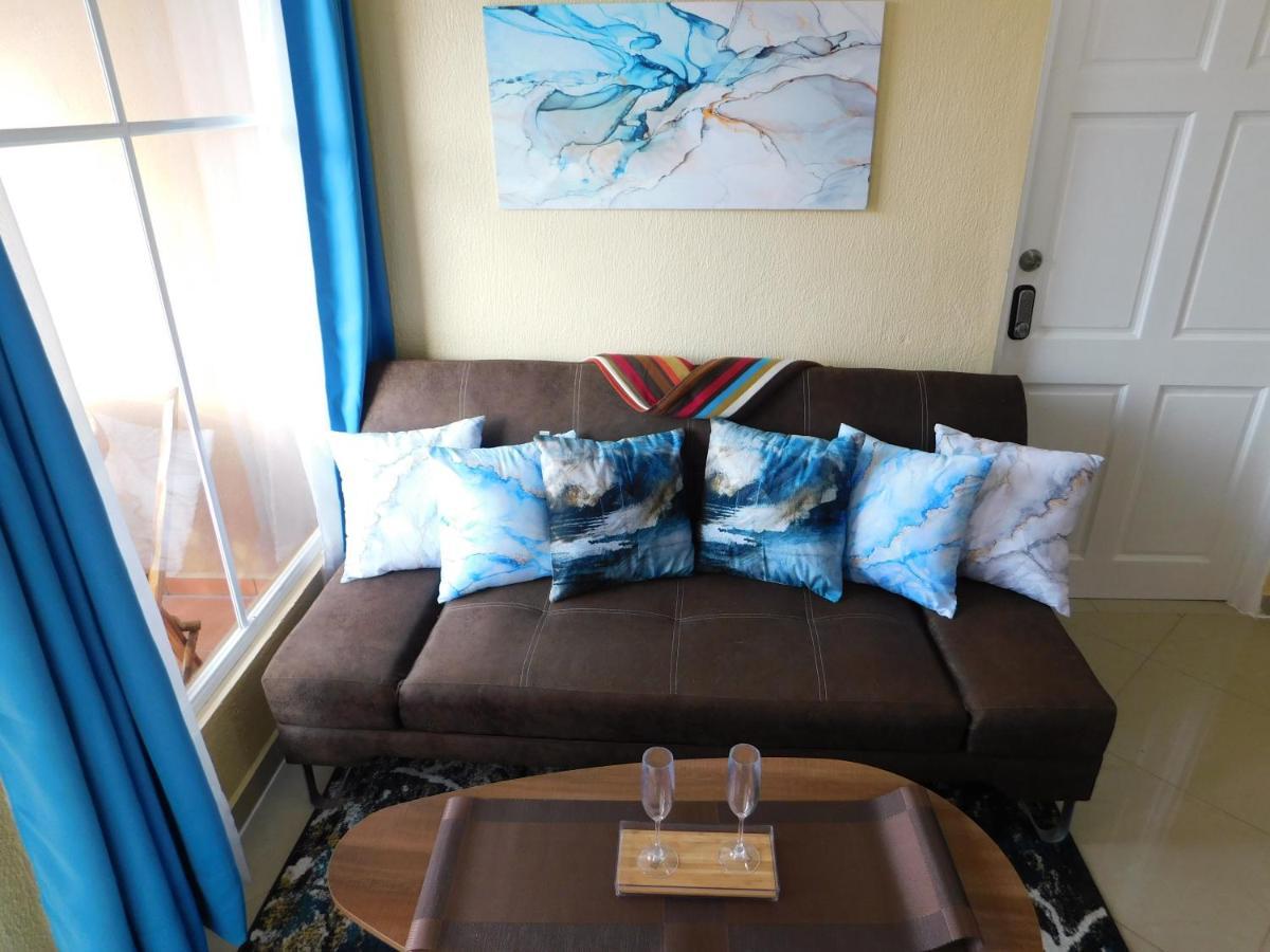 יקו Condo Villa B27 Sleeps Five People - B28 Sleeps Six People - Price Includes Housekeeping Fees Not Taxes - Very Close To The Pool And Beach! מראה חיצוני תמונה