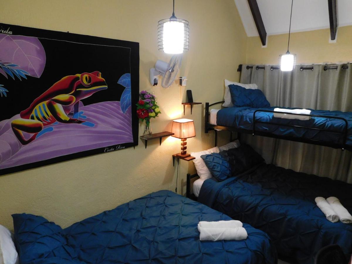 יקו Condo Villa B27 Sleeps Five People - B28 Sleeps Six People - Price Includes Housekeeping Fees Not Taxes - Very Close To The Pool And Beach! מראה חיצוני תמונה